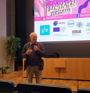 Ohjaaja Heiki Ernits Muhoksella.